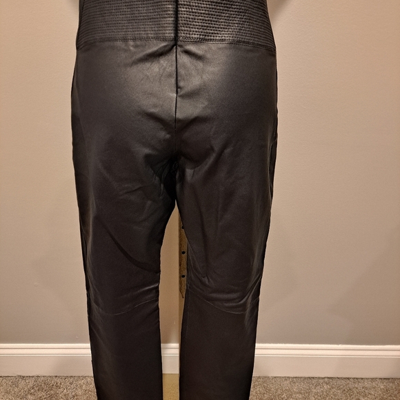 Karl Lagerfeld Black Straight Leg Leather Cargo Pants with Zipper Accents - Picture 4 of 6